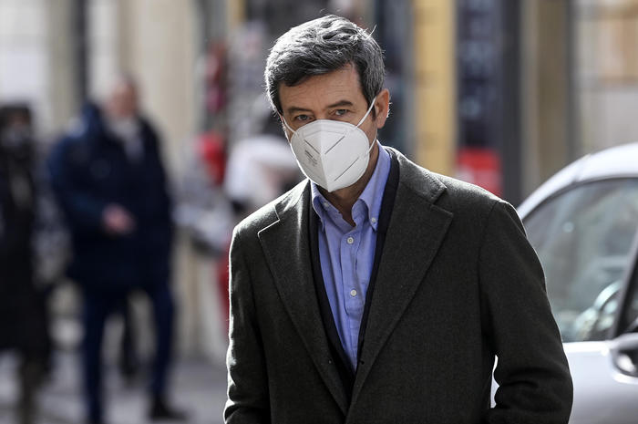 Orlando: ‘Direzione è proroga blocco licenziamenti’ – DIRETTA