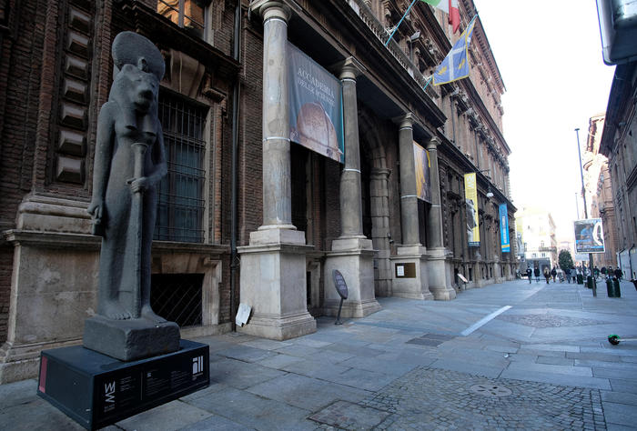 Per Pasqua turismo ancora al palo, giù indice fiducia viaggi