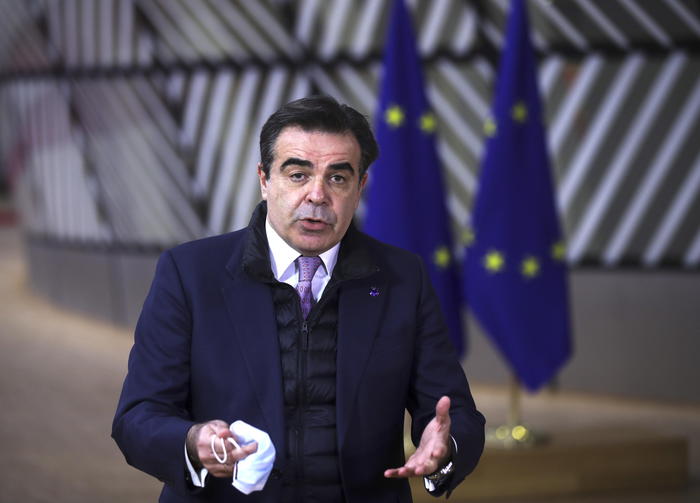 Schinas all’ANSA, confermate 300mln dosi secondo trimestre