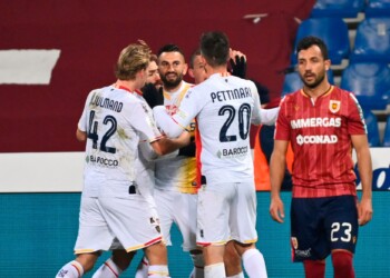 Serie B, Reggiana annichilita: 0-4 contro il Lecce, salentini al quinto posto