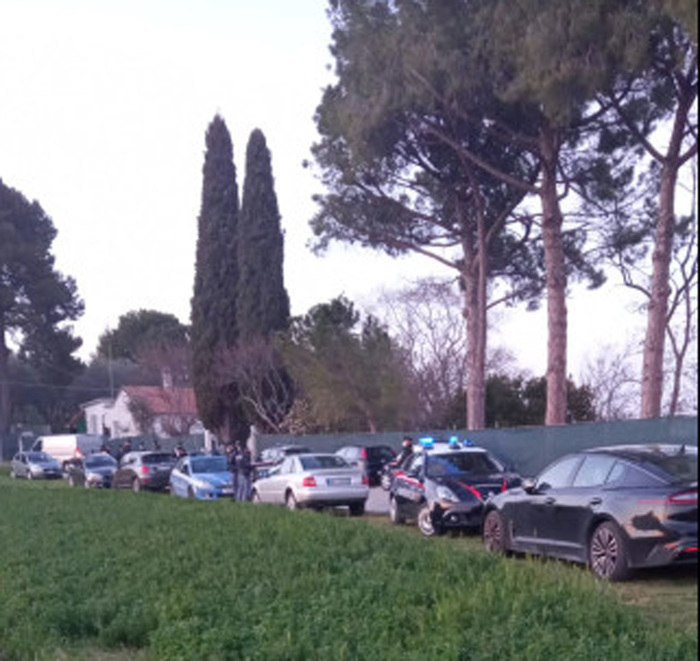 Spara e uccide figlio: padre, “mi sono difeso da aggressione”