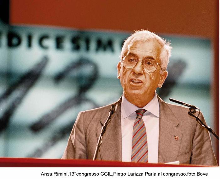 Uil, è morto l’ex segretario generale della Uil Pietro Larizza