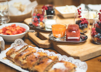 5 prodotti tipici da assaggiare per viaggiare in Dolomiti Paganella, almeno a tavola