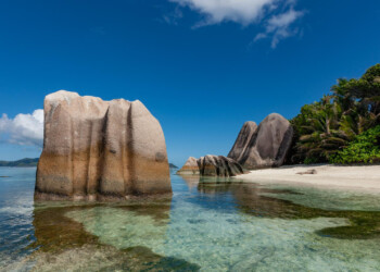 LA DIGUE: L’ISOLA DOVE IL TEMPO SEMBRA ESSERSI FERMATO