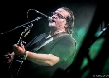 CISCO Feat. SIMONE CRISTICCHI: In radio dal 2 aprile “Baci e Abbracci” il nuovo singolo del cantautore emiliano che celebra il desiderio di rinascita