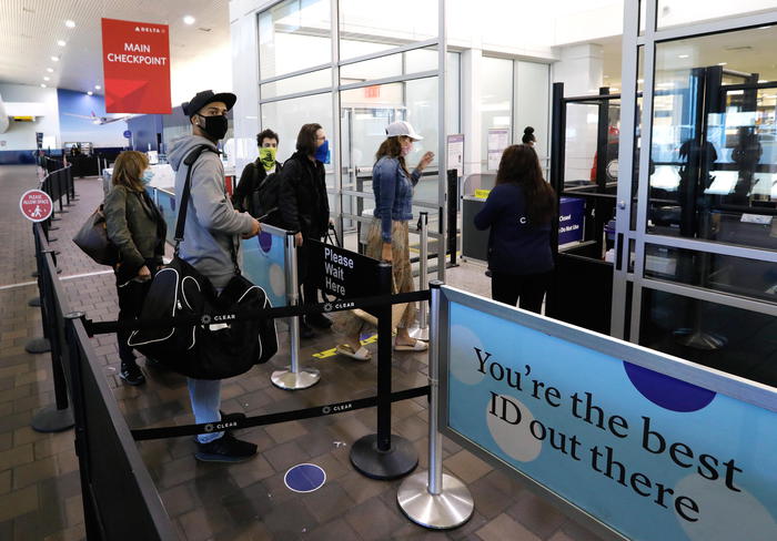Usa: record di passeggeri negli aeroporti da marzo 2020 (2)