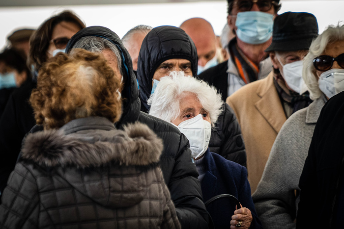 Vaccini: allarme pensionati,Sardegna troppo lenta su over 80