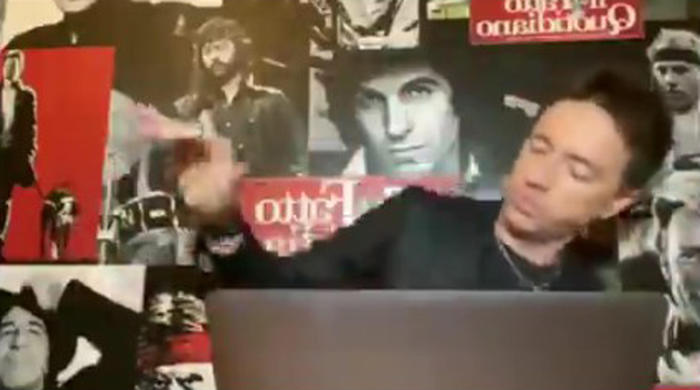 Vaccini: la procura apre un fascicolo sulla vicenda Scanzi