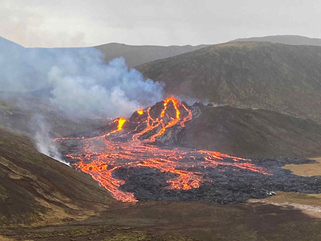 Il vulcano Fagradalsfjall è tornato in eruzione dopo un letargo di quasi un millennio