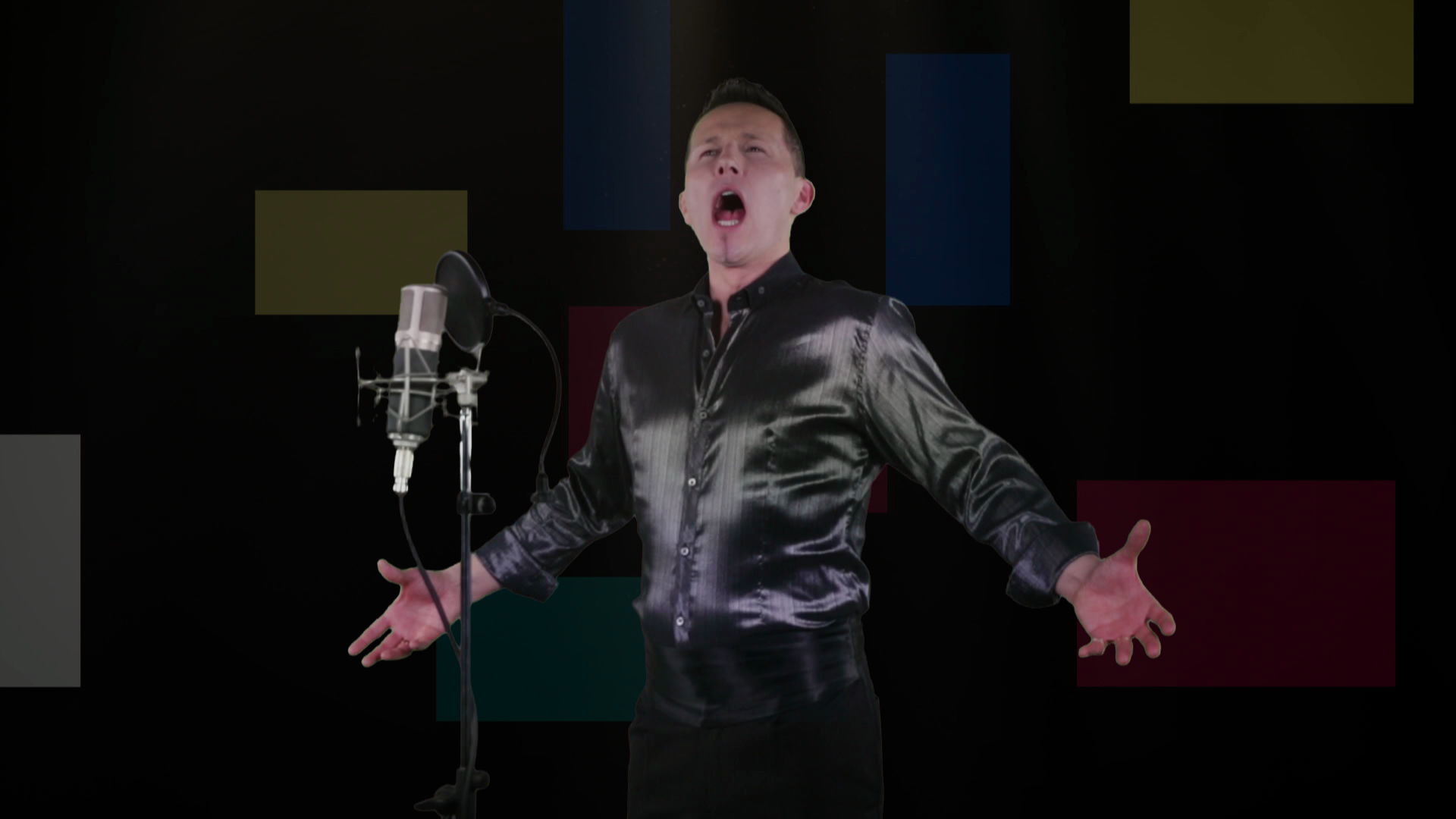 IL TENORE SPERO BONGIOLATTI RENDE OMAGGIO CON UNA SERIE DI VIDEO CONCERTI A PAPA WOJTYLA ADIECI ANNI DALLA SUA BEATIFICAZIONE