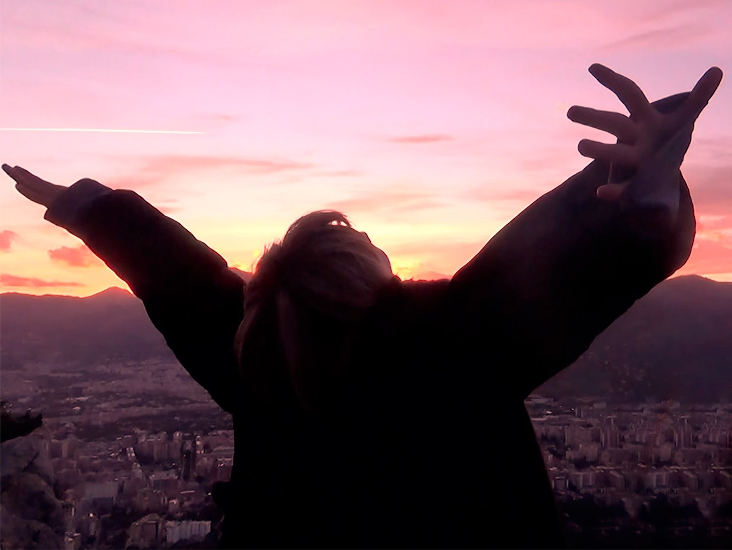 Esce oggi il videoclip di “Ave Maria al contrario”, il nuovo singolo di Alessio Bondì