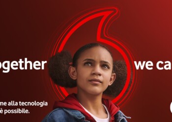 “TOGETHER WE CAN” È IL NUOVO POSIZIONAMENTO DI BRAND DI VODAFONE CHE METTE AL CENTRO L’INTERAZIONE TRA TECNOLOGIA E PERSONE