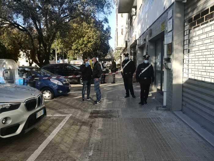 Accoltella la moglie in una lite, 58enne arrestato a Sassari