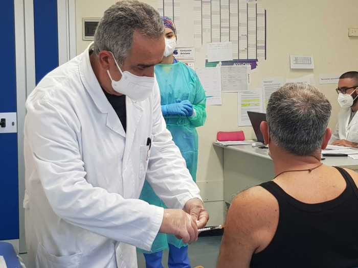 >ANSA-IL-PUNTO/COVID: la Sardegna vuole l’arancione