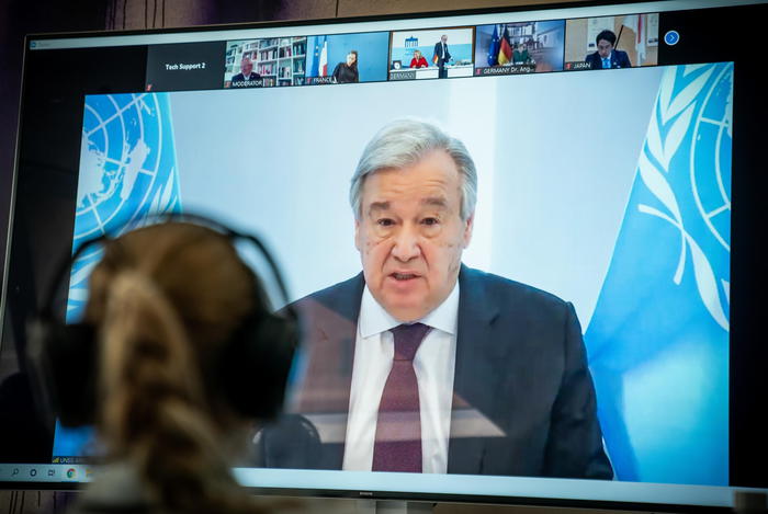 Covid: Guterres a governi, considerare tassa di solidarietà