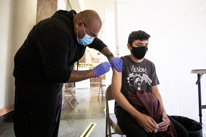 Covid: West Virginia,100 dollari ai giovani che si vaccinano