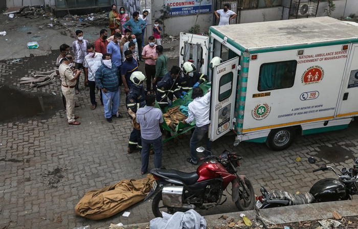 Covid:record casi nello stato di Mumbai,Delhi cerca ossigeno