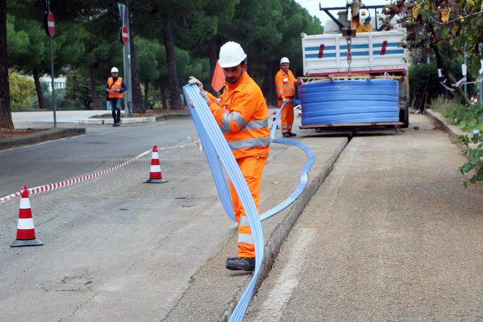 Enel cede 10% Open Fiber a Cdp per 530 milioni