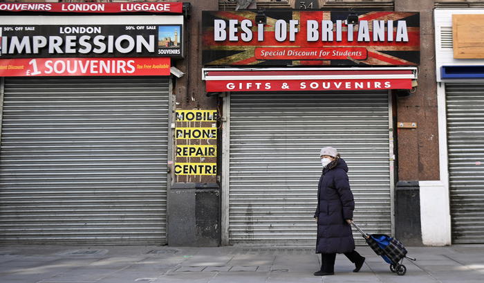 Gb: a febbraio Pil +0,4%, pesa ancora lockdown