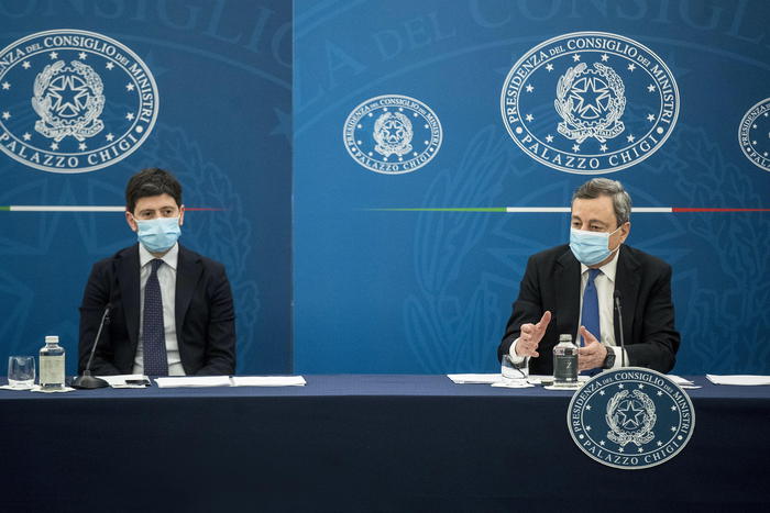 La conferenza stampa di Draghi e Speranza – I VIDEO