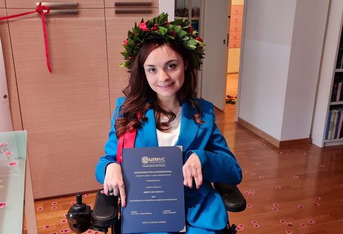 Laurea magistrale per studentessa disabile Unimc