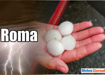 Meteo: Roma forte grandinata sulla capitale