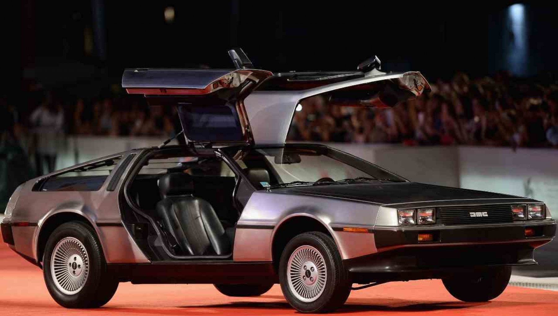 Mezzo milione di dollari per l’auto di “Ritorno al futuro”