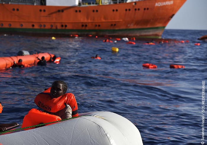 Migranti: naufragio a largo Libia, si temono decine vittime