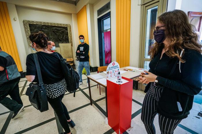 Ministero solleciterà presenza dei maturandi a scuola