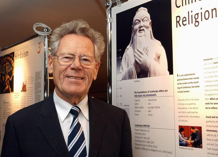 Morto teologo Hans Kung, negò infallibilità papale
