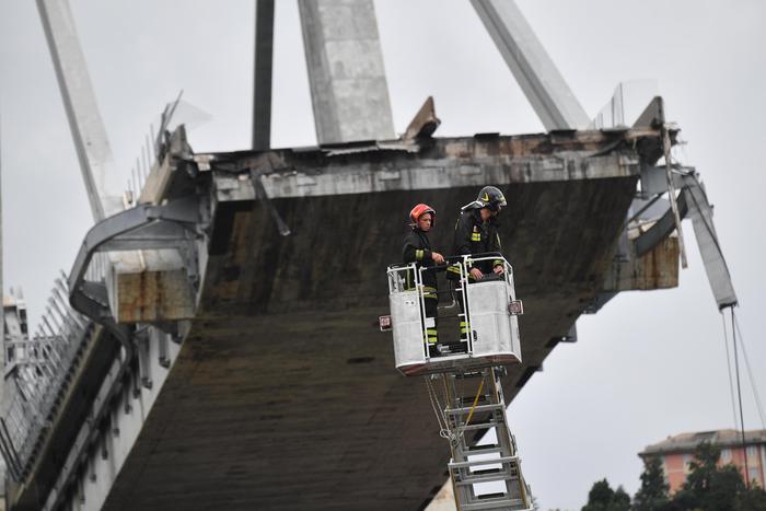 Pm, Ponte Morandi andava chiuso al traffico