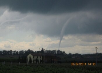 TORNADO in Italia a fine aprile, è già periodo in Val Padana