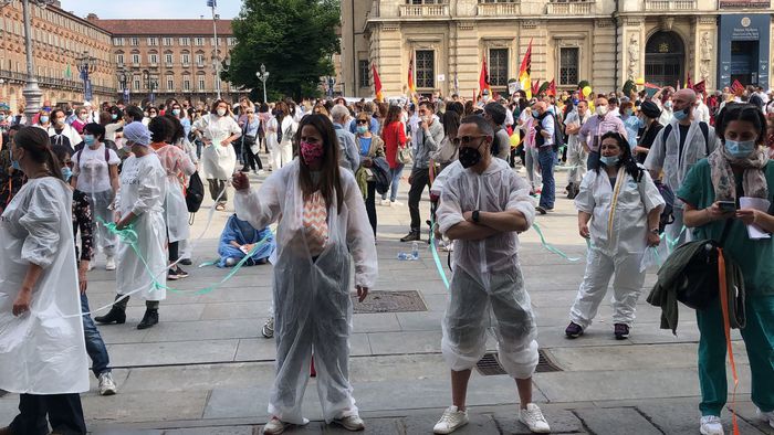 Vaccini: Cub Sanità manifesta a Torino, no all’obbligo