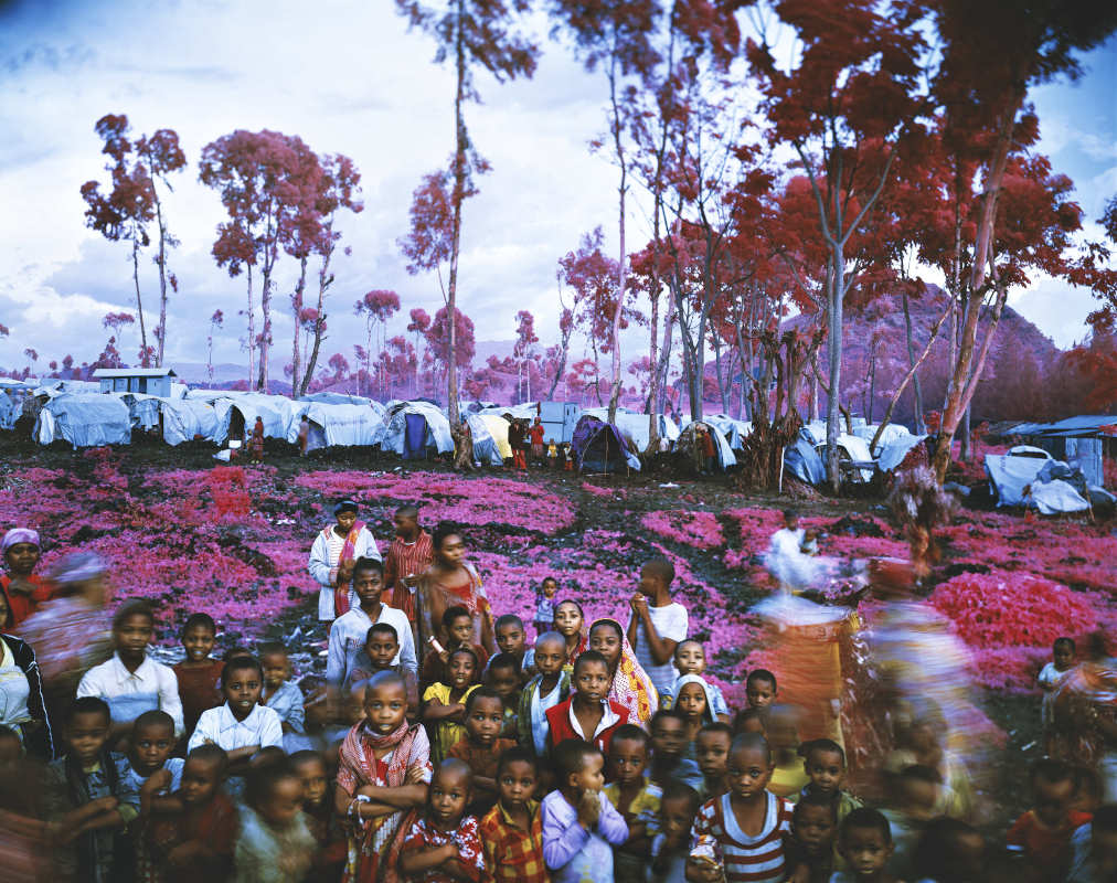 LA FONDAZIONE MAST PRESENTA  DISPLACED LA PRIMA MOSTRA ANTOLOGICA DEL FOTOGRAFO RICHARD MOSSE