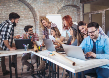 VITAMINA G: oltre 2,3 mln di euro per 100 giovani proposte under 35 della Regione Lazio