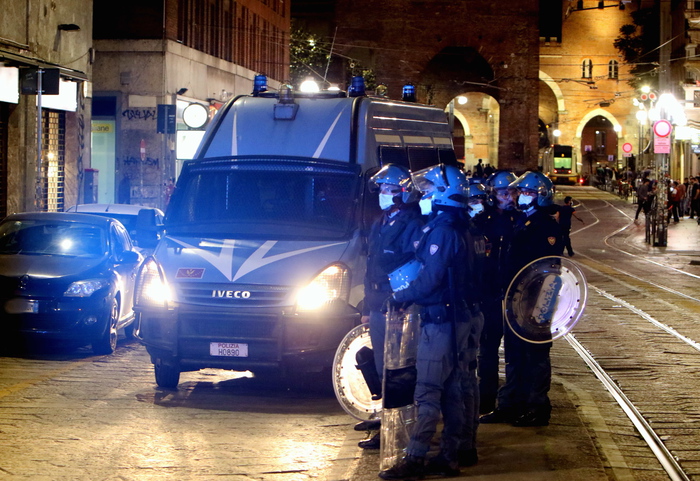 Covid: ieri 1.500 sanzionati da forze ordine, in aumento