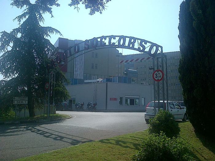 Grave dopo accoltellamento in bar a Perugia dopo lite