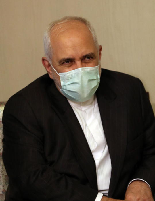 Iran: Zarif cancella visita a Vienna per bandiera Israele