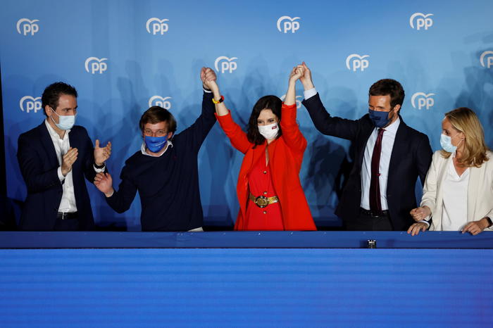 Madrid, la Ayuso trionfa ma avrà bisogno di Vox