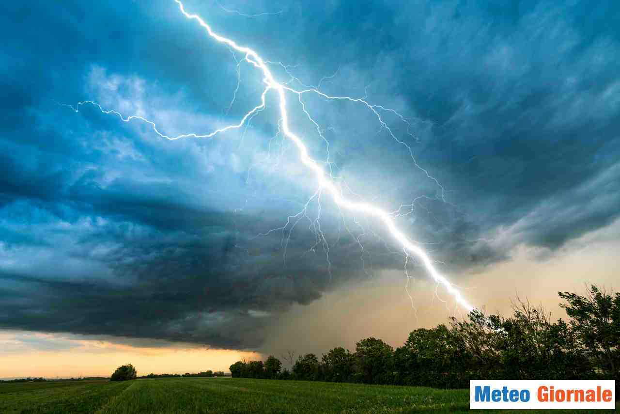 Meteo d’inizio Maggio stravolto da super temporali. Ne vedremo delle belle