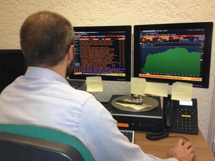 Spread chiude stabile a 114 punti, rendimento Btp all’1,02%