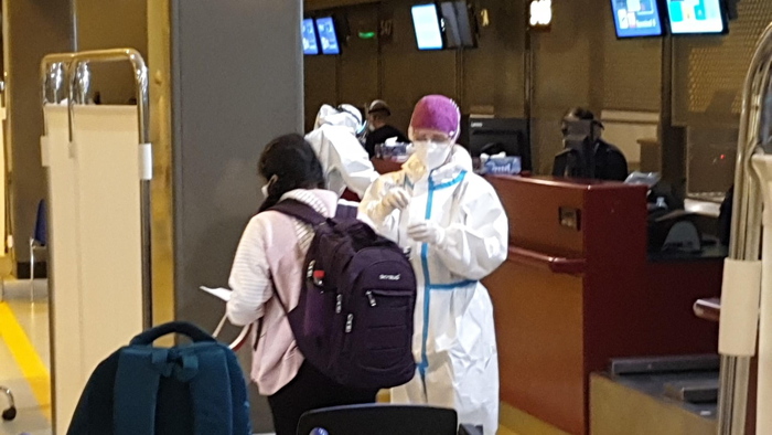 Un caso variante indiana tra i 23 positivi del volo da India