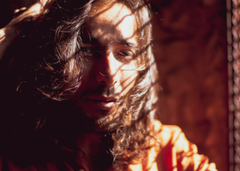 Matteo Cappella: un racconto d’amore e di nostalgie nel nuovo singolo RIFLESSI