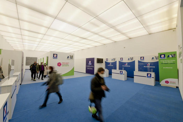 Vaccini:in Campania 1.022.068 hanno ricevuto la seconda dose