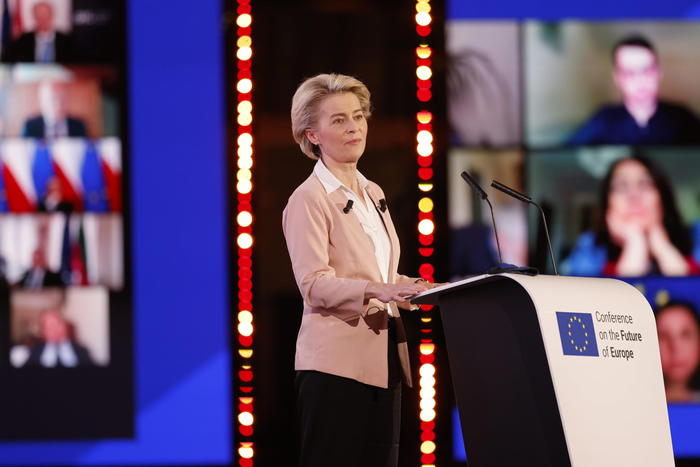 Von der Leyen, ora nuova forma solidarietà tra generazioni