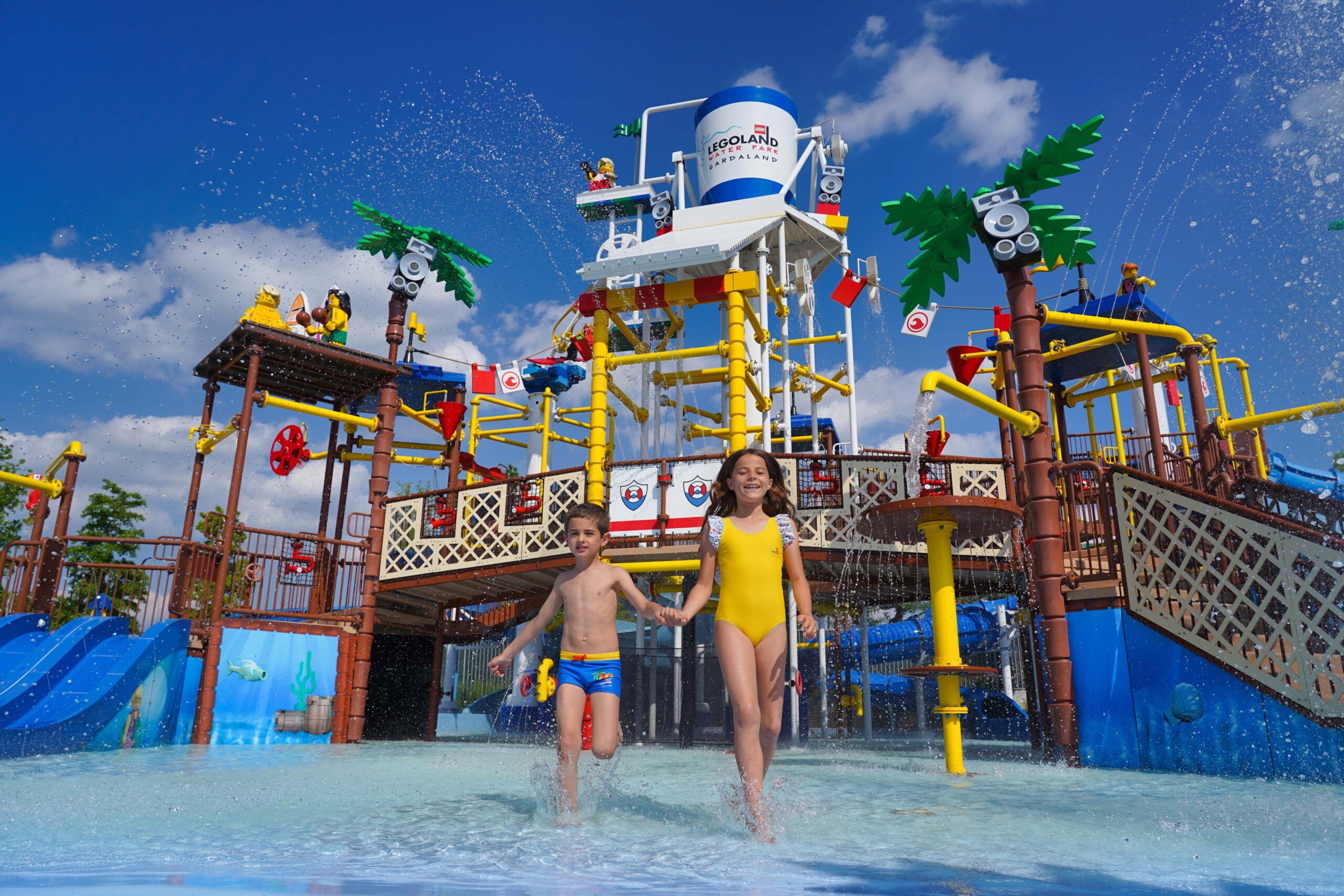 E’ stato inaugurato oggi l’attesissimo LEGOLAND® Water Park Gardaland