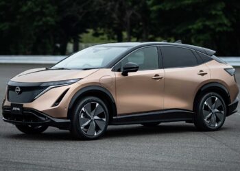 Allarme Nissan, mancano i chip, slitta il lancio dell’elettrica Ariya