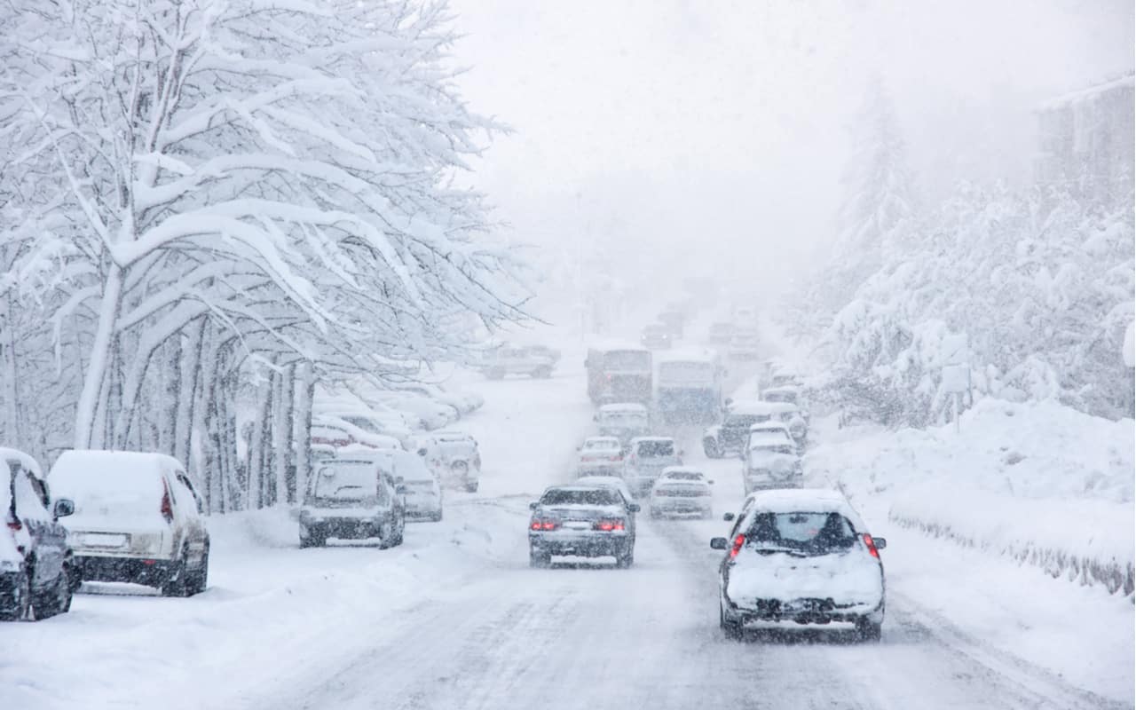 Tempesta di neve fuori stagione.