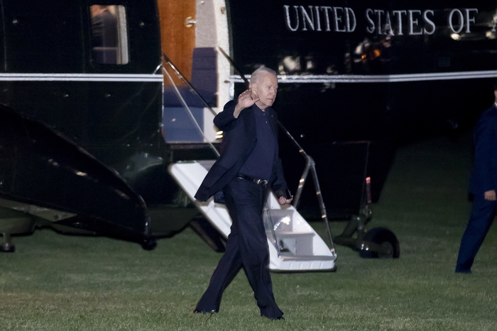 Camera Usa revoca poteri presidente per guerra 2002 in Iraq