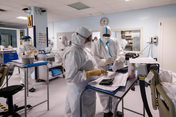 Covid: 62 morti, in calo rispetto a ieri, e 2.897 i positivi